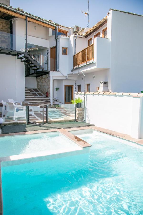 Apartamentos Turisticos La Casa Vieja Sabiote Kültér fotó