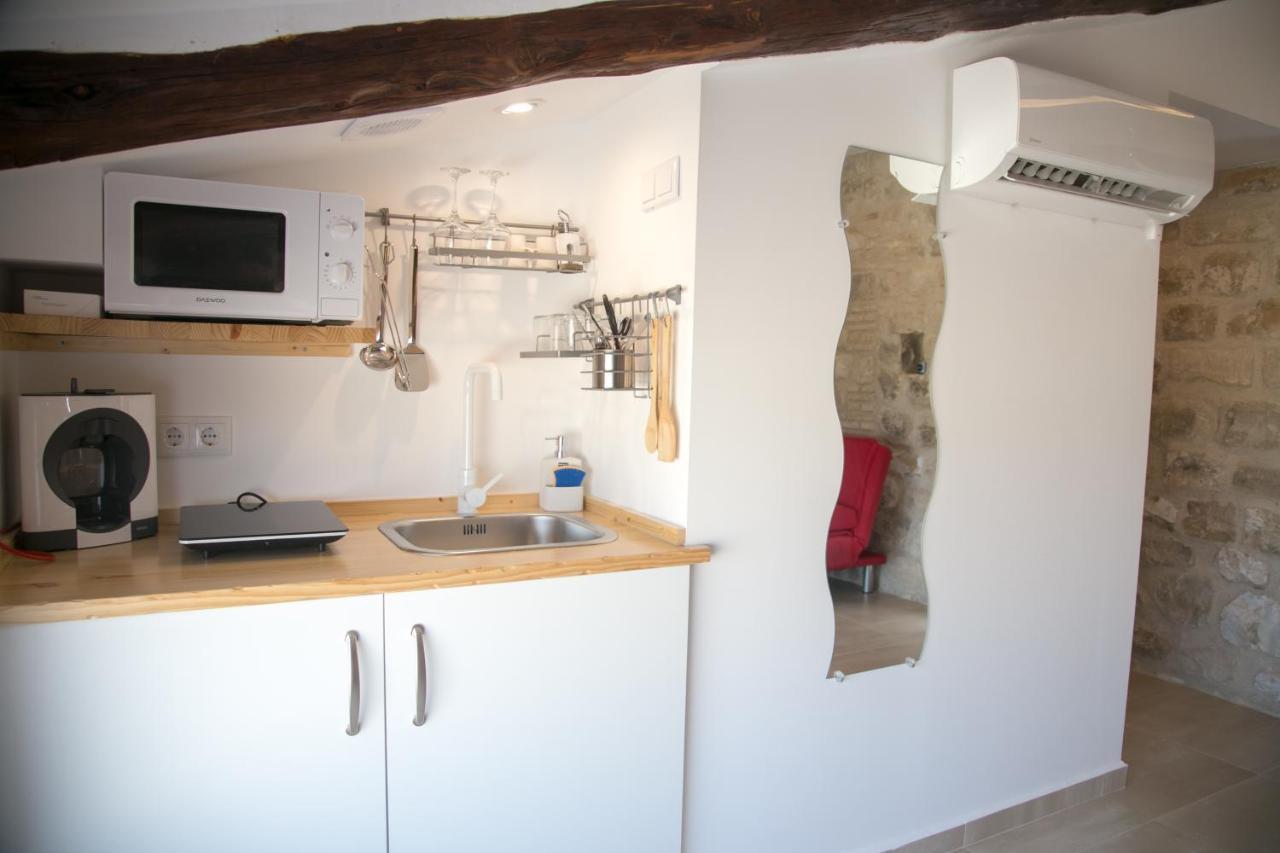 Apartamentos Turisticos La Casa Vieja Sabiote Kültér fotó