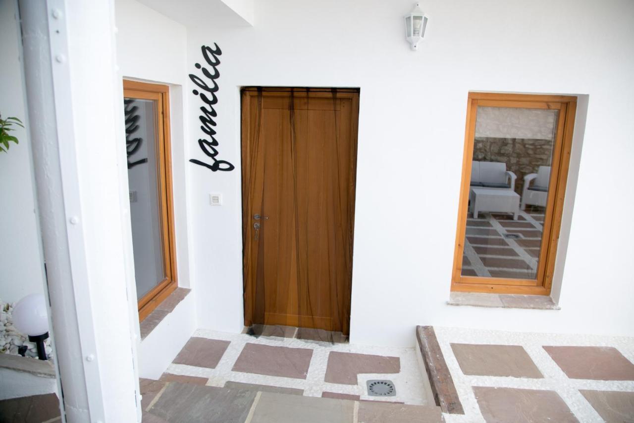 Apartamentos Turisticos La Casa Vieja Sabiote Kültér fotó