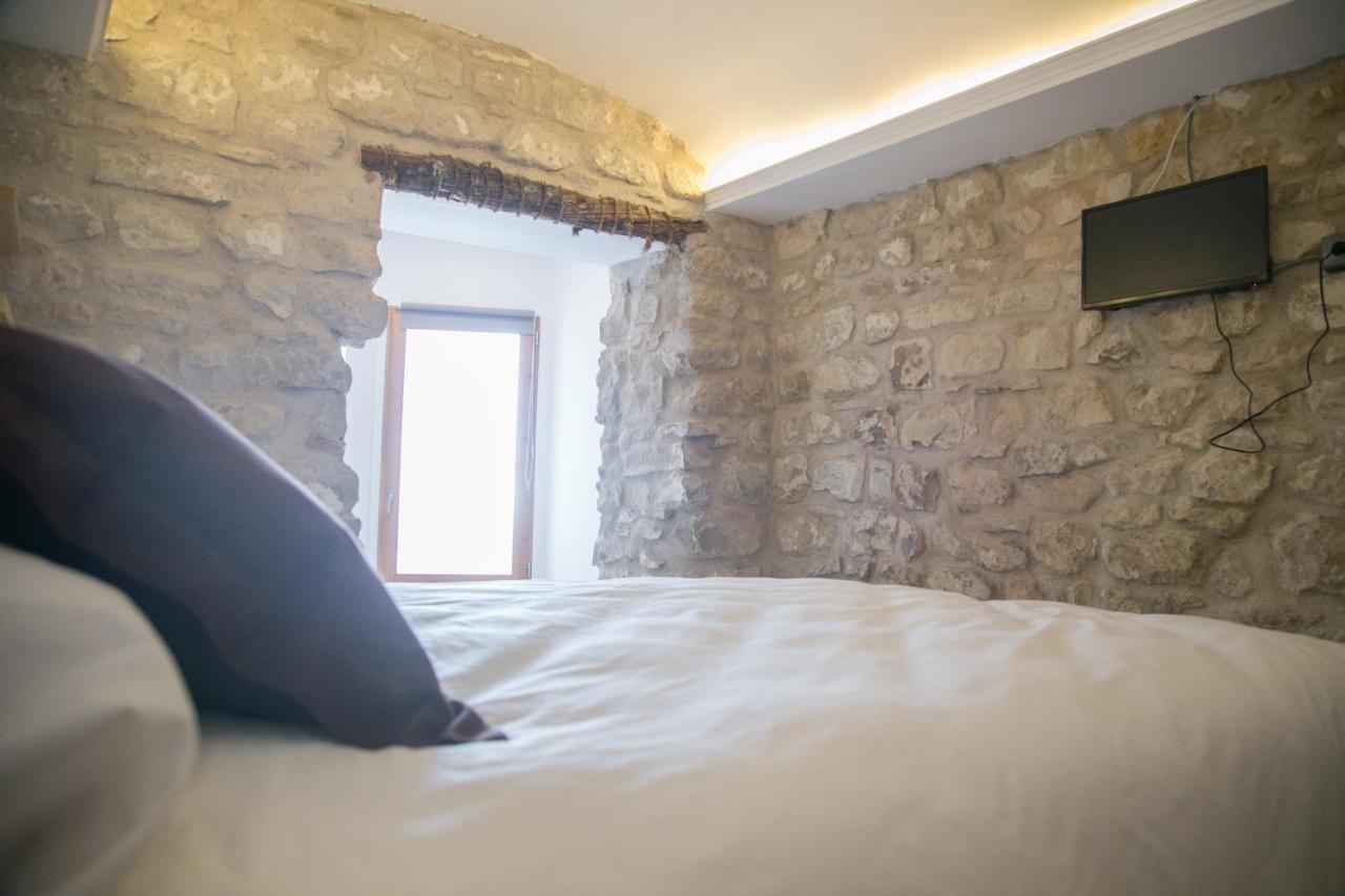 Apartamentos Turisticos La Casa Vieja Sabiote Kültér fotó