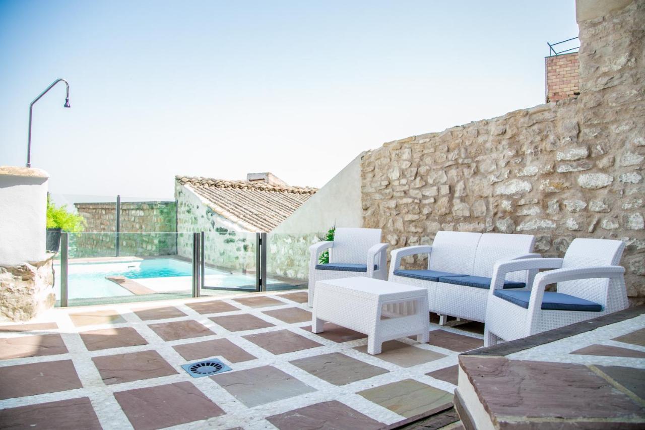 Apartamentos Turisticos La Casa Vieja Sabiote Kültér fotó